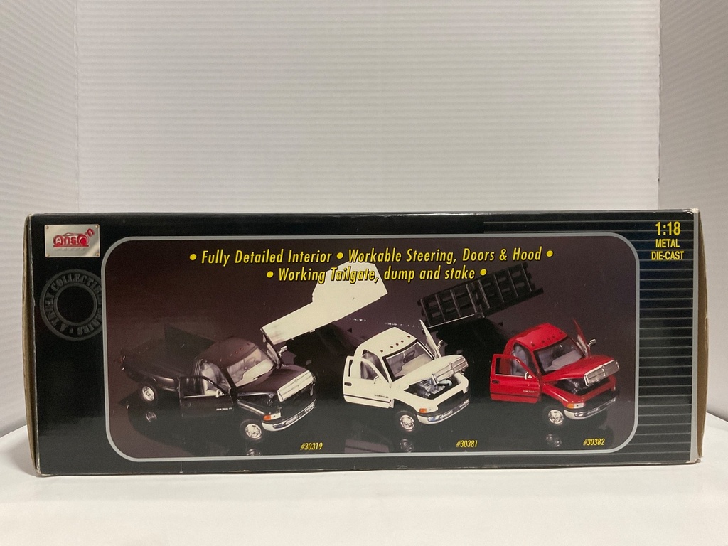 1:18 ANSON DODGE RAM 3500 WHITE ON GREY image