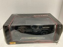 1:18 MAISTO HUMMER STATION WAGON BLACK ON CREAM image