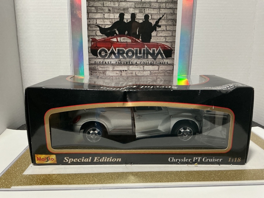 1:18 MAISTO CHRYSLER PT CRUISER SILVER ON TAN image