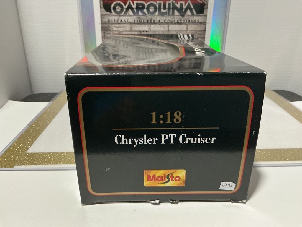 1:18 MAISTO CHRYSLER PT CRUISER SILVER ON TAN image