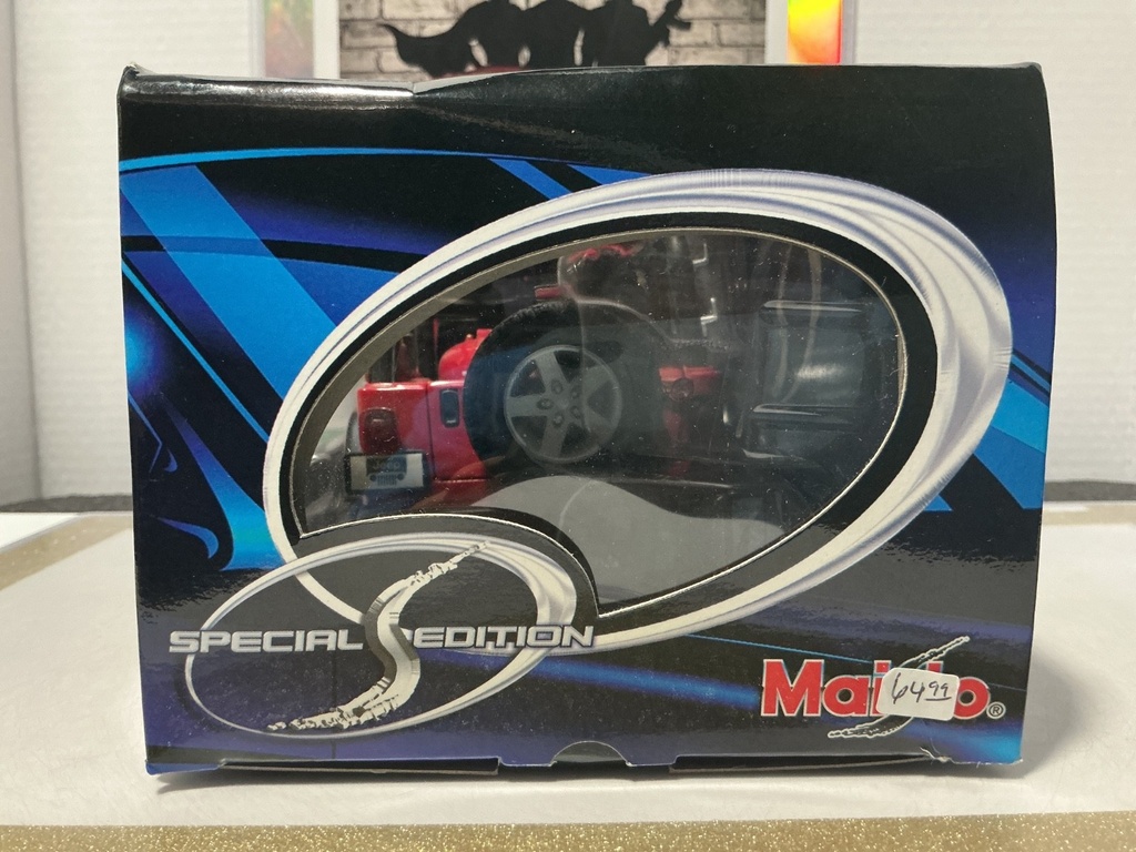 1:18 MAISTO JEEP WRANGLER RUBICON (BRUSH FIRE UNIT) image