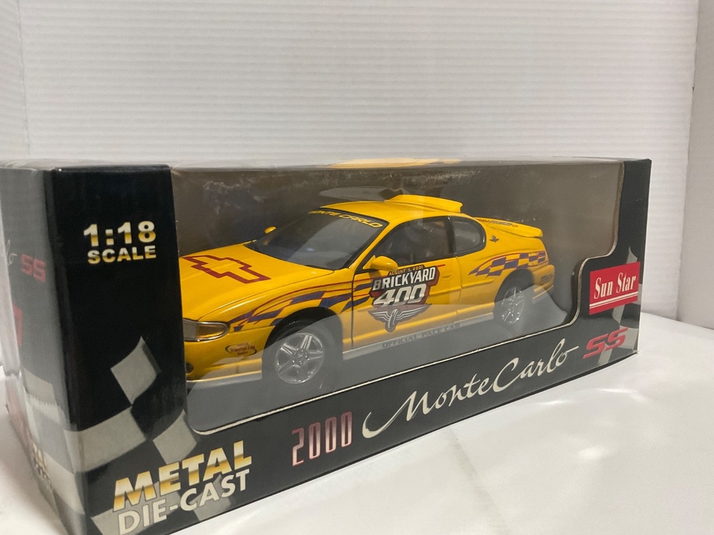 1:18 SUN STAR 2000 MONTE CARLO SS YELLOW ON BLACK image