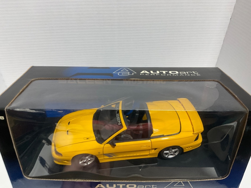 1:18 AUTO ART SALEEN MUSTANG S351 CONVERTIBLE YELLOW ON BLACK image