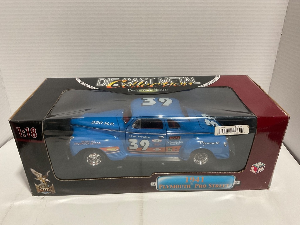 1:18 ROAD SIGNATURE 1941 PLYMOUTH PRO STREET BLUE ON RED image