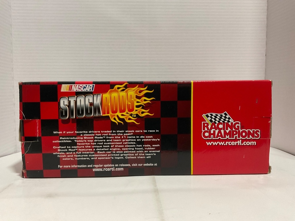 1:18 RACING CHAMPIONS WARD BURTON CATERPILLAR 1970 CHALLENGER YELLOW/BLACK image