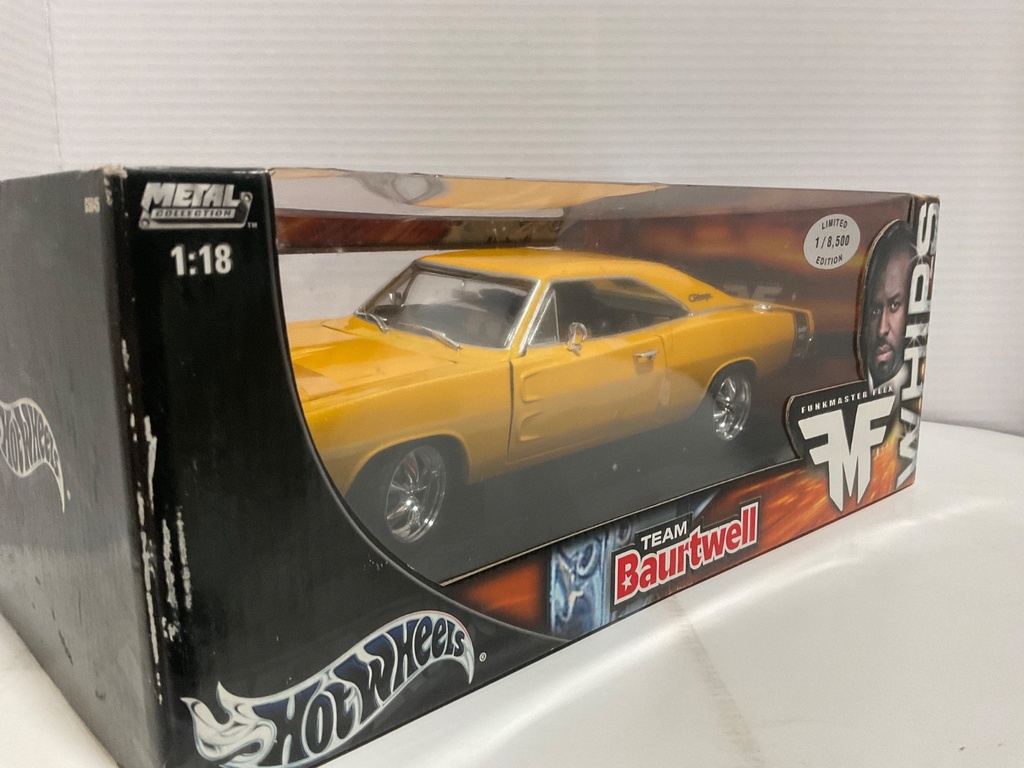 1:18 HOT WHEELS TEAM BAURTWELL FUNKMASTER FLEX YELLOW ON YELLOW/BLACK image