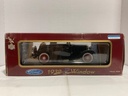 1:18 ROAD LEGENDS FIRD 1932 3 WINDOW BLACK ON CREAM image