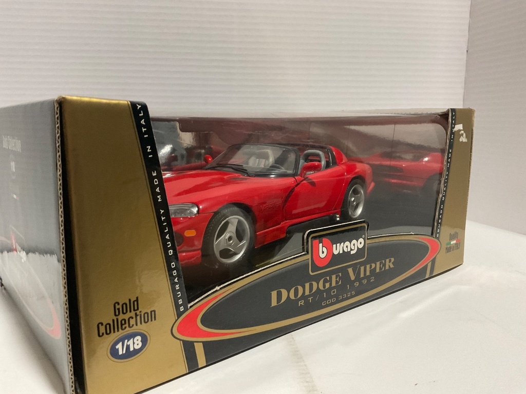 1:18 BURAGO DODGE VIPER RT/10 1992 RED ON GREY image