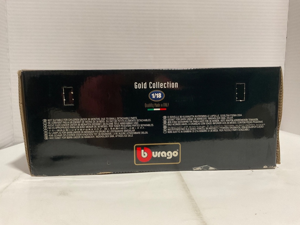 1:18 BURAGO DODGE VIPER RT/10 1992 RED ON GREY image