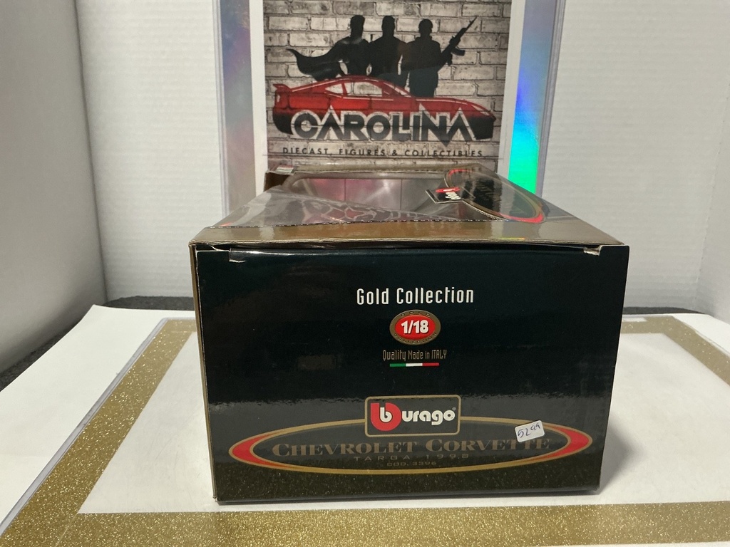 1:18 BBURAGO CHEVROLET CORVETTE 1997 GOLD EDITION [DAMAGED BOX] image