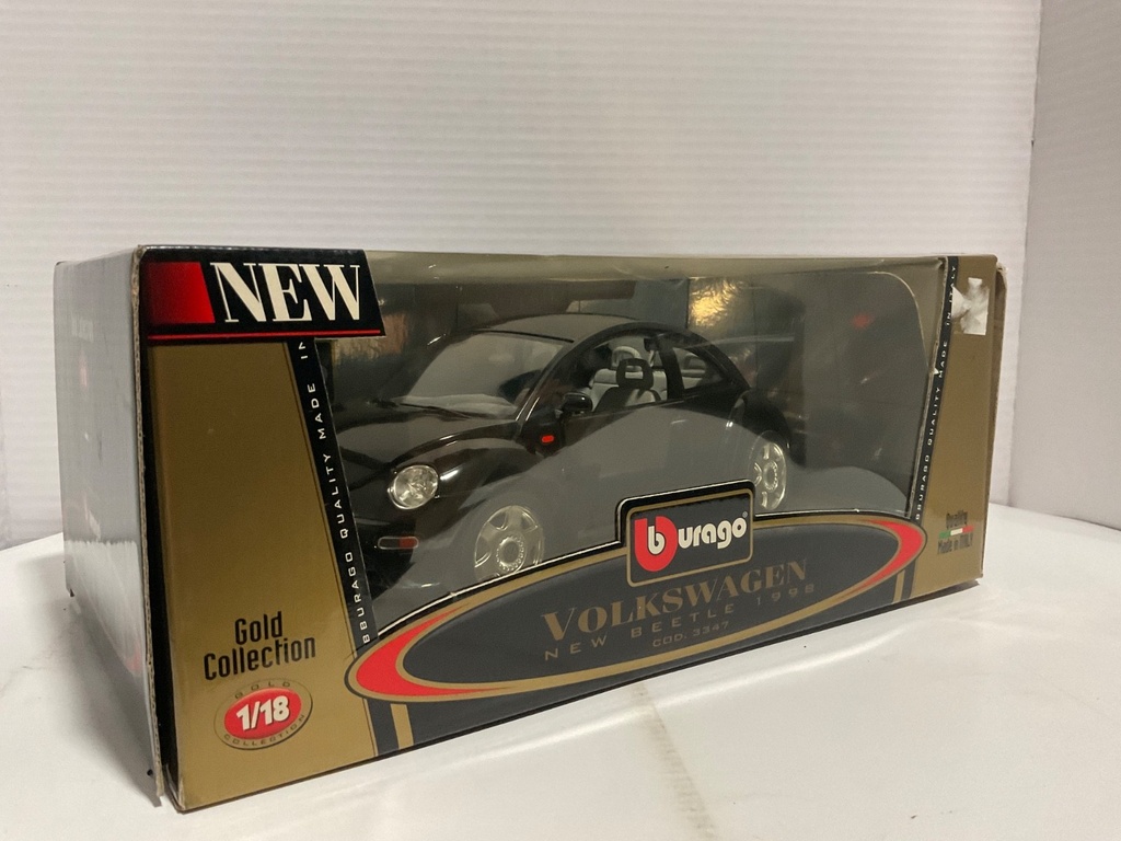 1:18 BURAGO VOLKSWAGEN NEW BEETLE 1998 BLACK ON GREY image