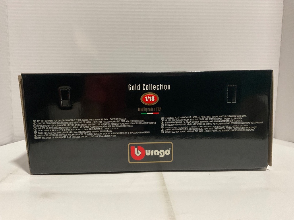 1:18 BURAGO VOLKSWAGEN NEW BEETLE 1998 BLACK ON GREY image