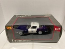 1:18 MAISTO PREMIERE COLLECTION POLICE BLUE/WHITE ON BLACK image