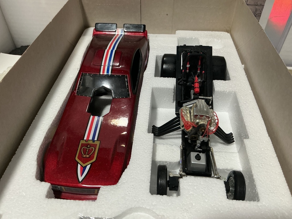 1:24 ACTION RACING CHELSEA KING / KENNY BERNSTEIN 1979 ARROW FUNNY CAR 1 OF 3500 image