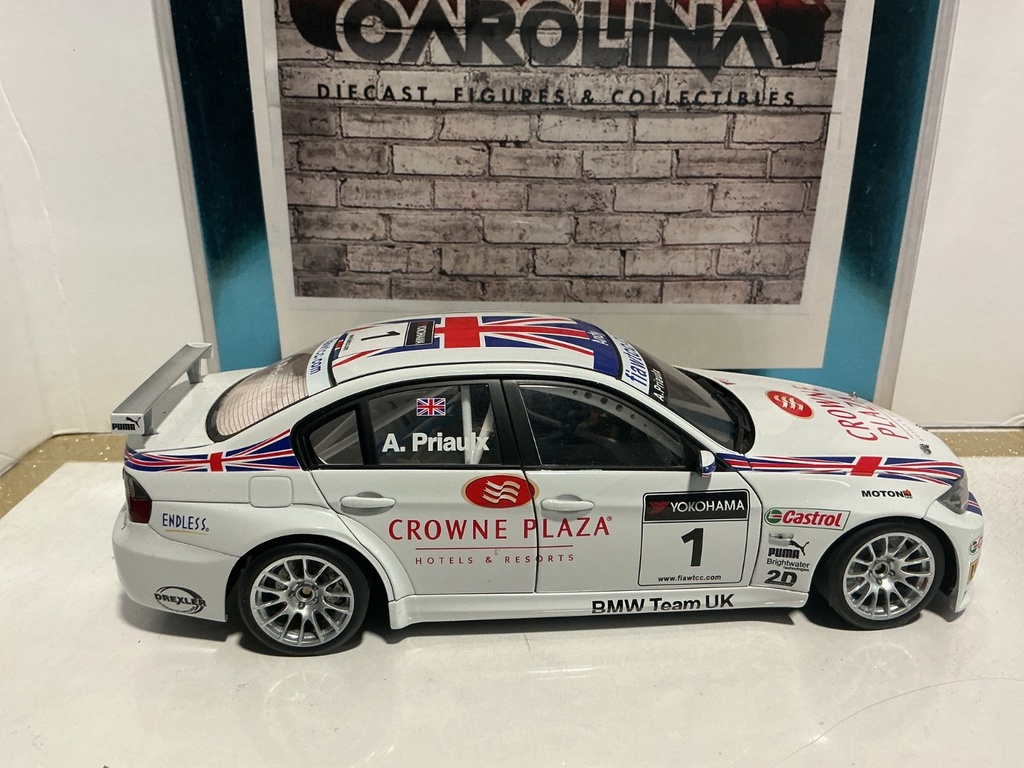 1:18 AUTO ART 2005 BMW 320SI E90 CROWN PLAZA #1 image