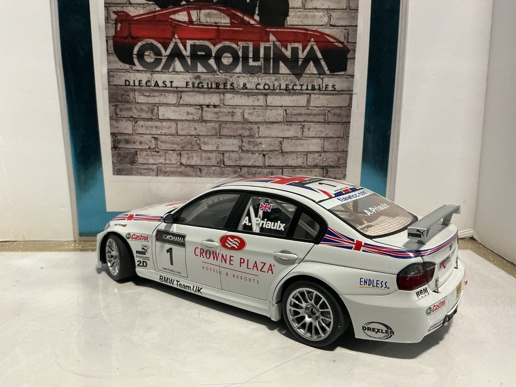 1:18 AUTO ART 2005 BMW 320SI E90 CROWN PLAZA #1 image