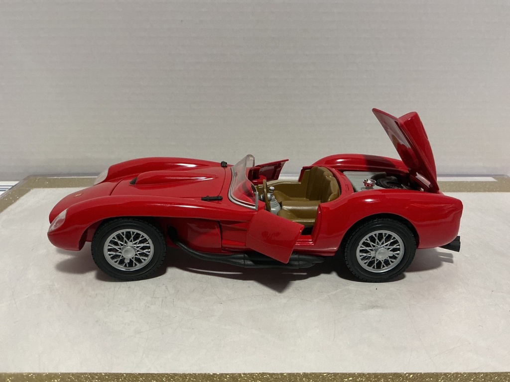 1:18 HOTWHEELS 1958 FERRARI 250 TESTA ROSSA RED ON TAN image