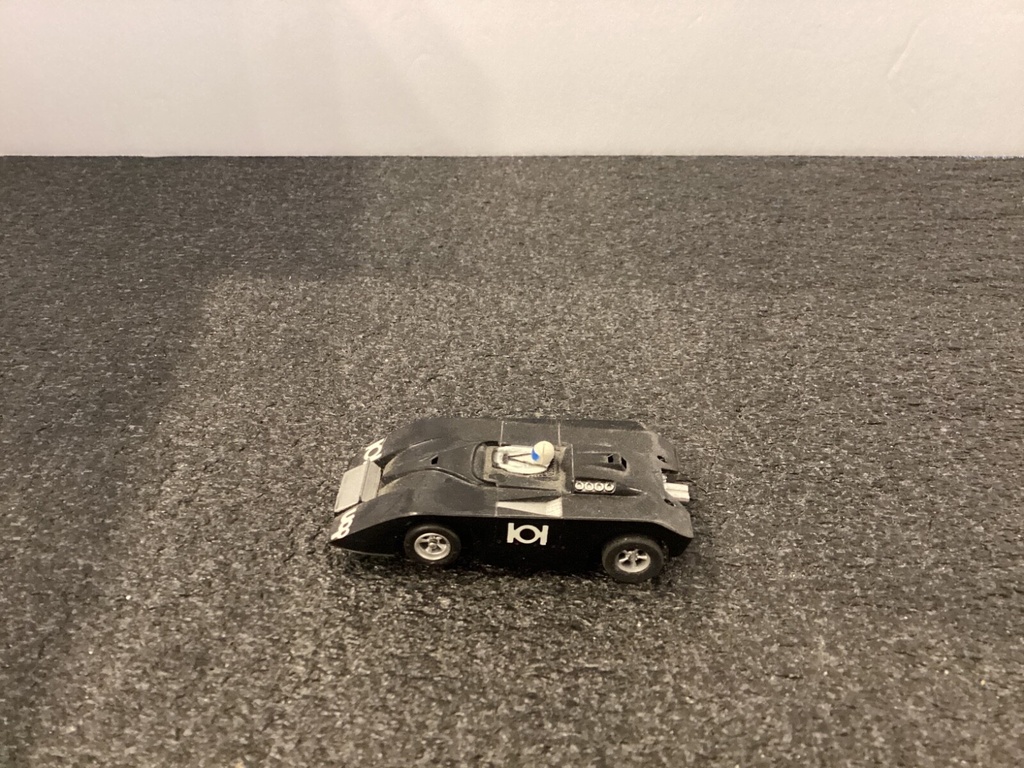 HO SLOT CAR COMPLETE RUNNING image