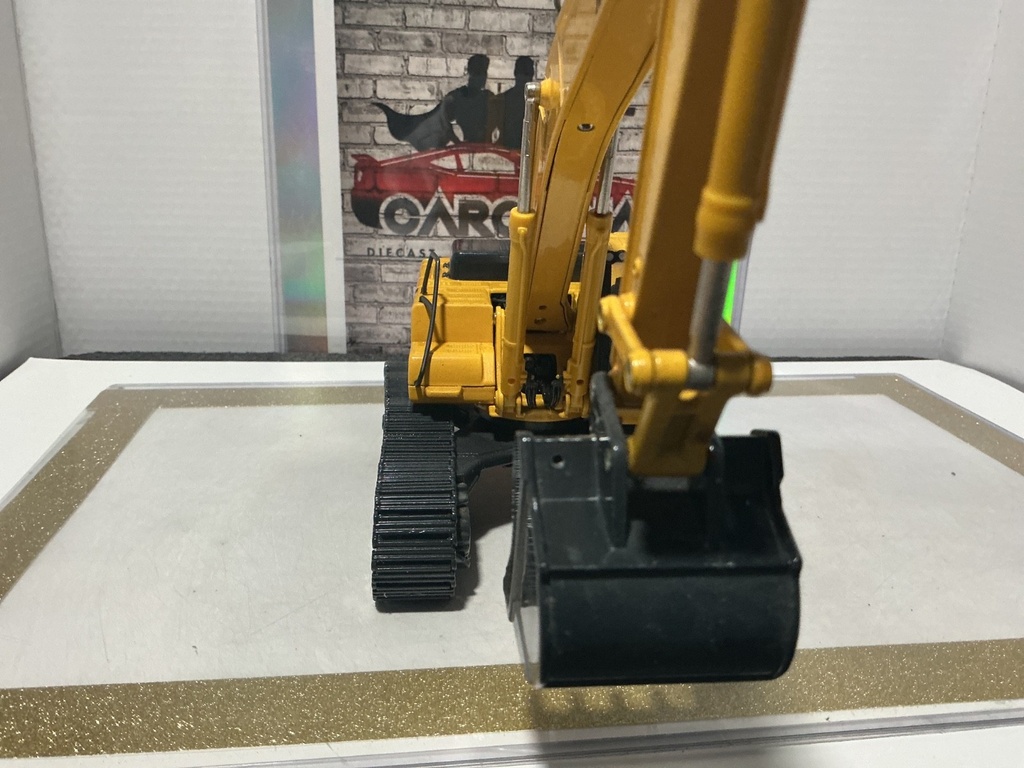 1:32 KOMATSU PC 45 OLC EXCAVATOR [NO BOX] image