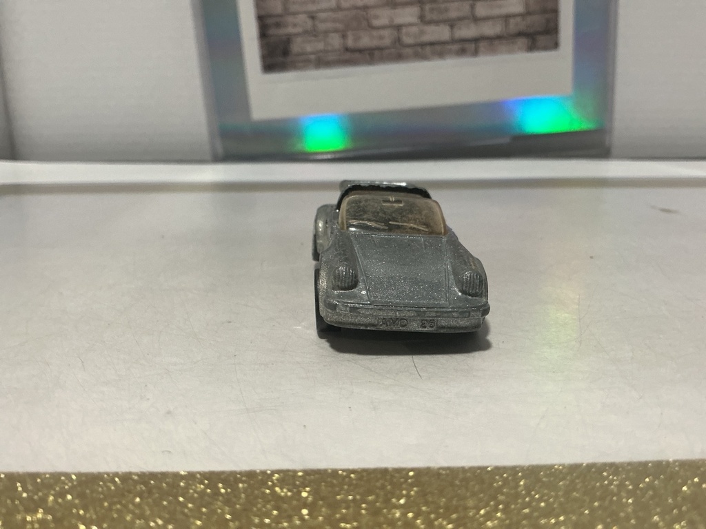 1/64 HOTWHEELS PORSCHE 911 SC TARGA SILVER image