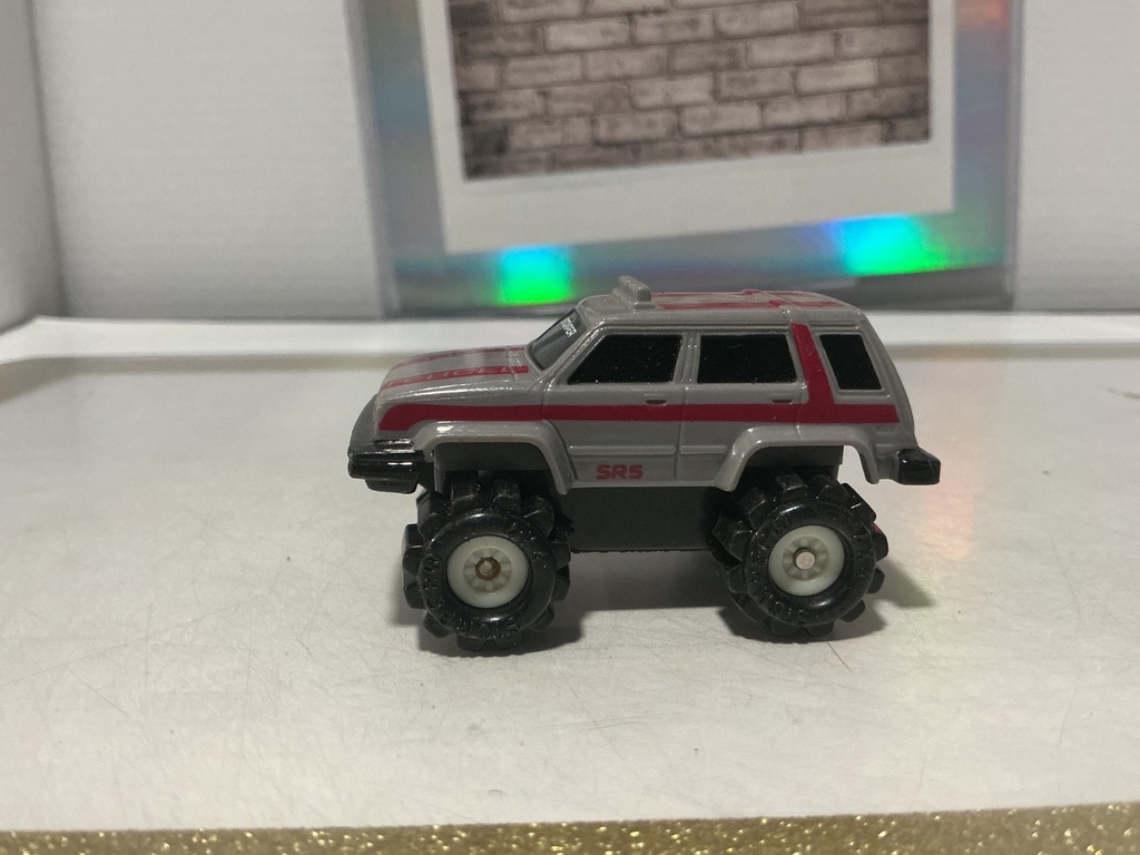 1/64 VINTAGE 1980S SCHAPER STOMPER 4X4 TOYOTA TERCEL SR5 image