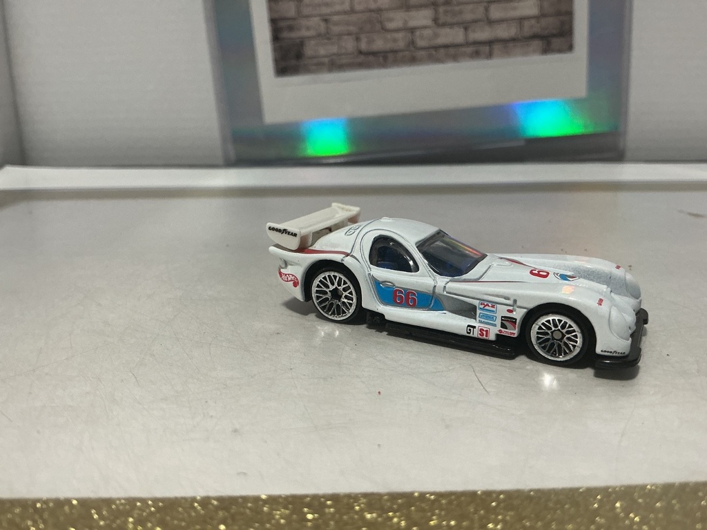1/64 HOT WHEELS 1997 M.I. PANOZ GTR-1 image