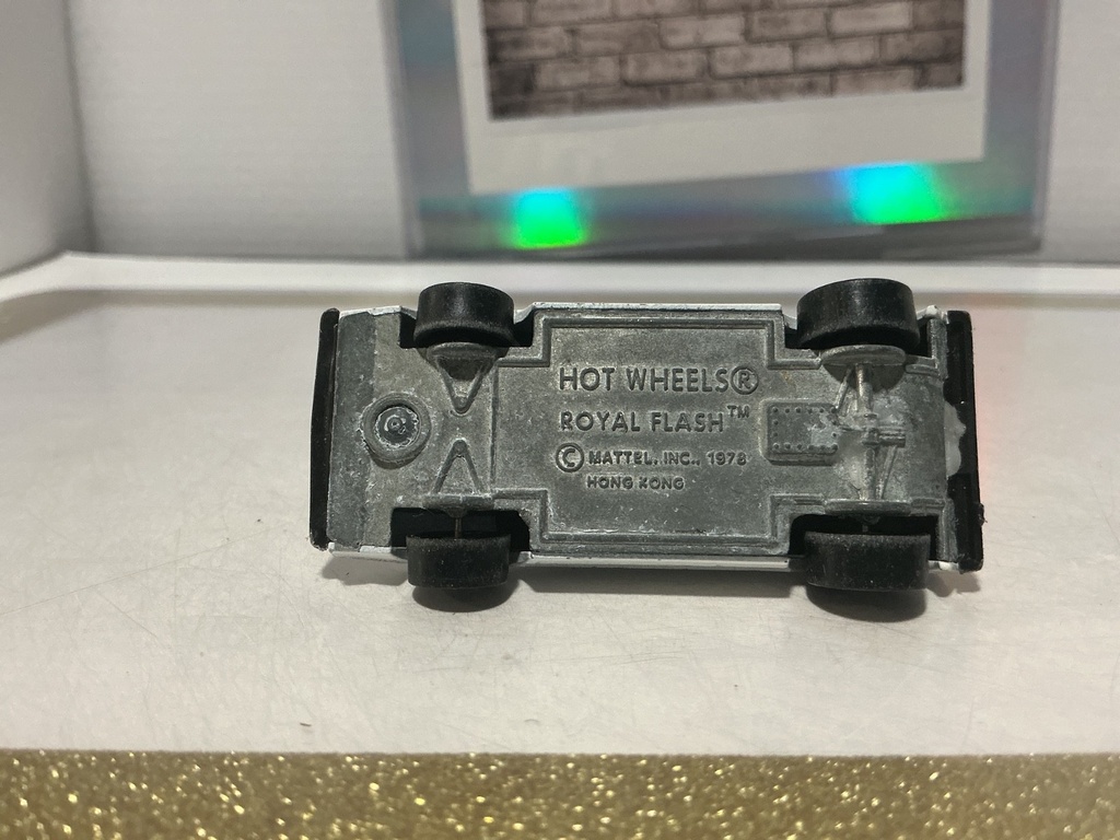 1/64 HOT WHEELS ROYAL FLASH 1978 HONG KONG image