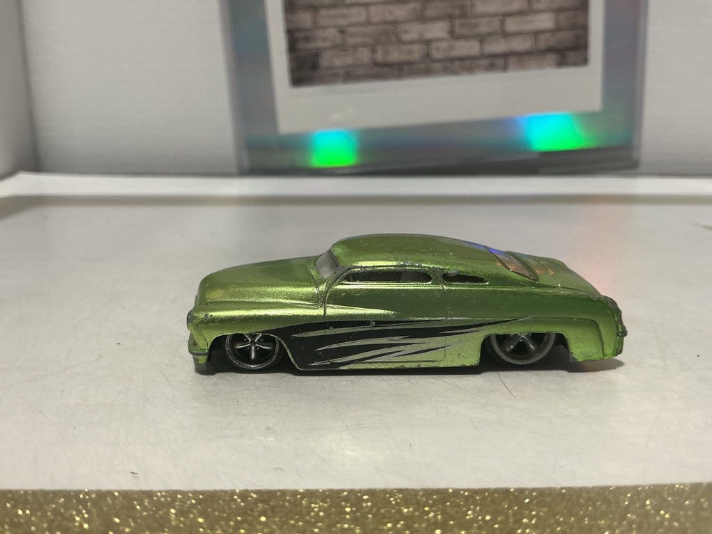 1/64 JADA TOYS INC - 1951 MERCURY image