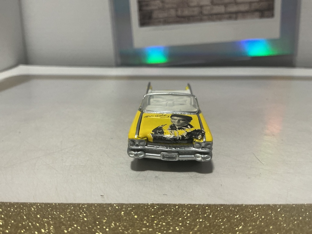 1/64 2003 JOHNNY LIGHTNING 1959 CADILLAC ELDORADO ELVIS PRESLEY image