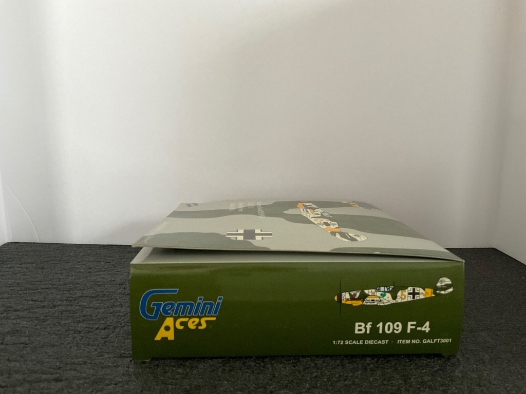 Gemini Aces Messerschmitt Bf 109F-4 War Plane Russian Front  1/72 Galft3001 image