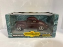 1:18 ERTL AMERICAN MUSCLE 1940 FORD DELUXE COUPE BURGUNDY ON CREAM
