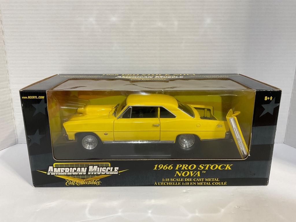 [111867] 1:18 ERTL AMERICAN MUSCLE 1966 PRO STOCK NOVA YELLOW ON BLACK *TRUNK CAME OFF