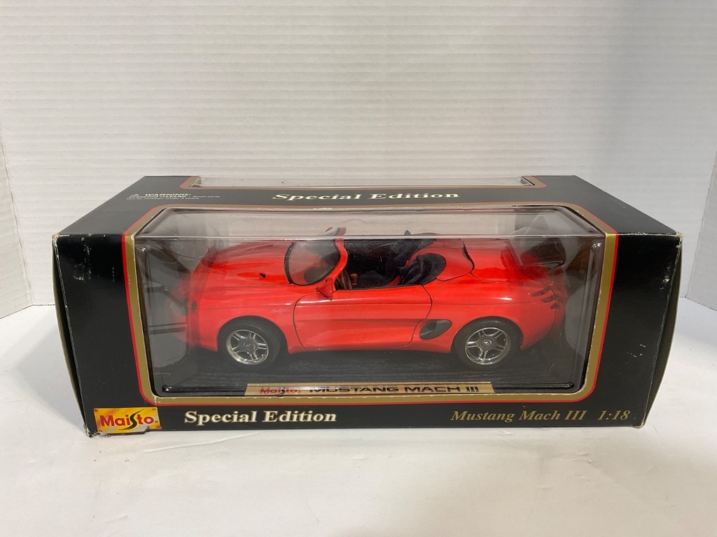 [111873] 1:18 MAISTO SPECIAL EDITION MUSTANG MACH III RED ON BLACK