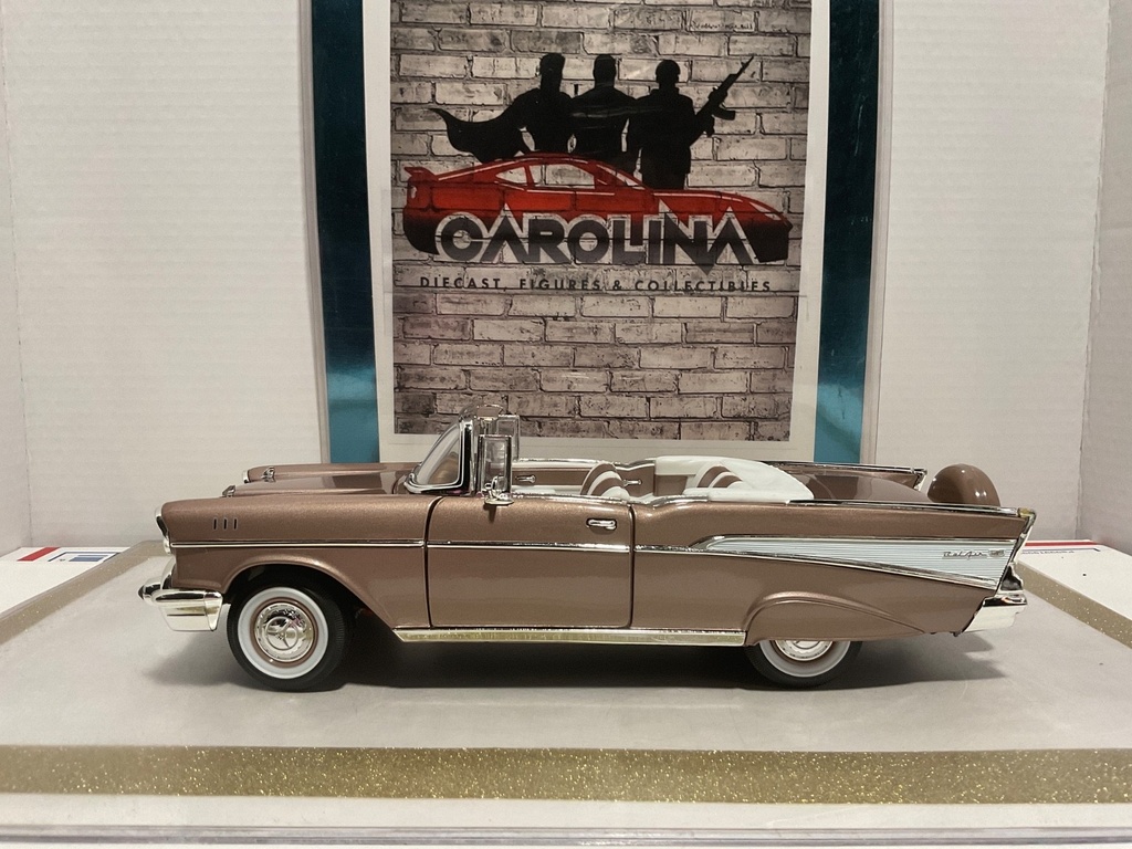 [111089] 1/18: ROAD SIGNATURE 1957 CHEVROLET BEL AIR BRONZE ON WHITE