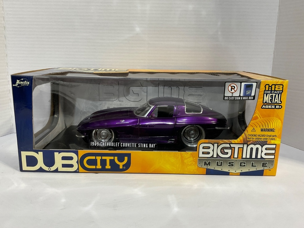 [111883] 1:18 JADA TOYS DUB CITY (DISPLAYED) 1963 CHEVROLET CORVETTE STING RAY PURPLE