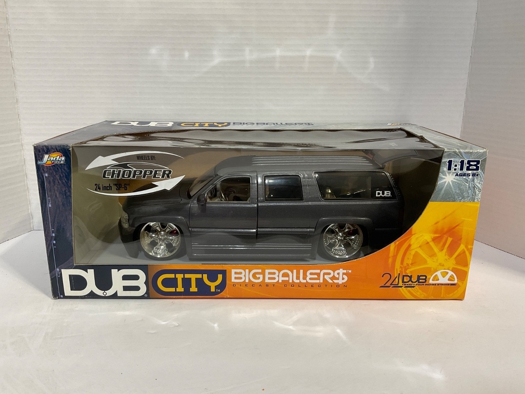 1:18 JADA TOYS DUB CITY (DISPLAYED) CHEVROLET SUBURBAN DARK GREY ON LIGHT GREY