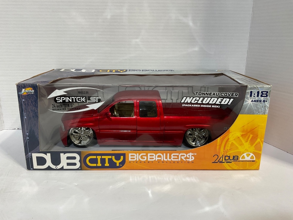 [111897] 1:18 JADA TOYS DUB CITY (DISPLAYED) CHEVROLET SILVERADO RED ON CREAM