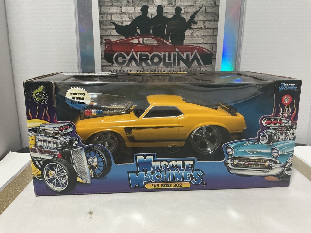 [111789] 1/18: MUSCLE MACHINES YELLOW ‘69 BOSS 302