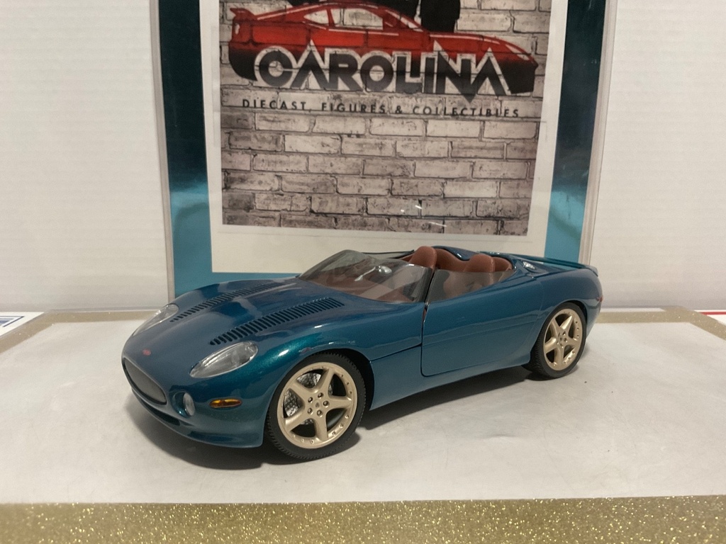 1/18: MAISTO 1998 JAGUAR XK180 TEAL ON BROWN