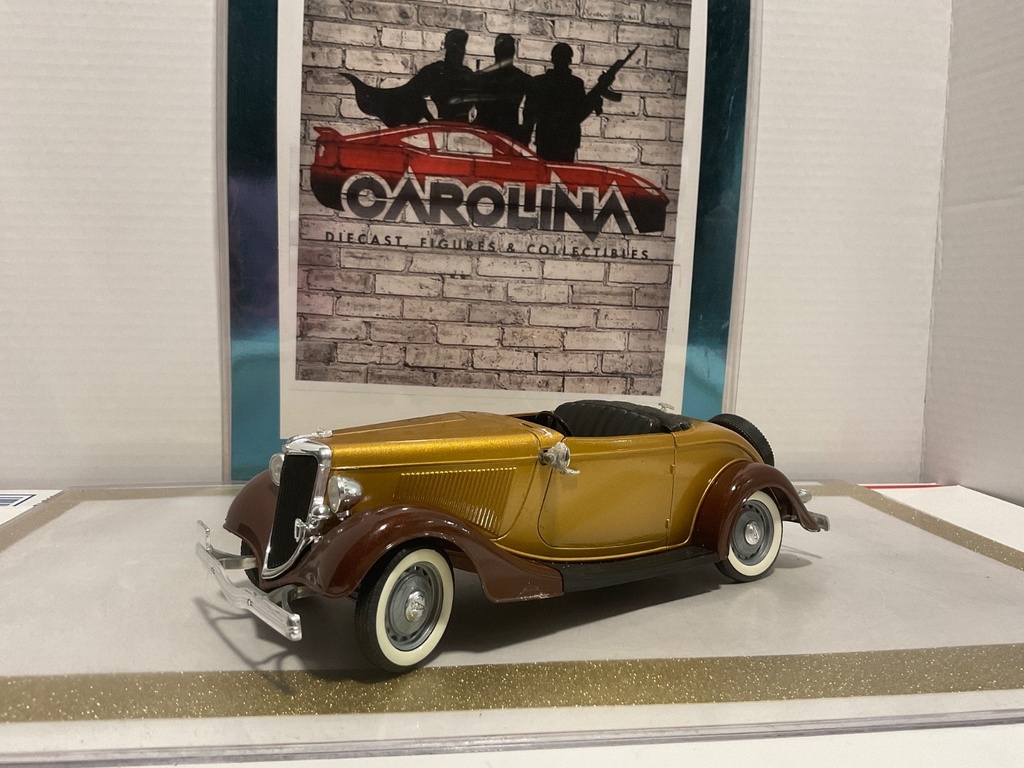 [111139] 1/18: SOLIDO FORD ROADSTER *PARTS JUNKYARD CAR* BROWN ON BLACK