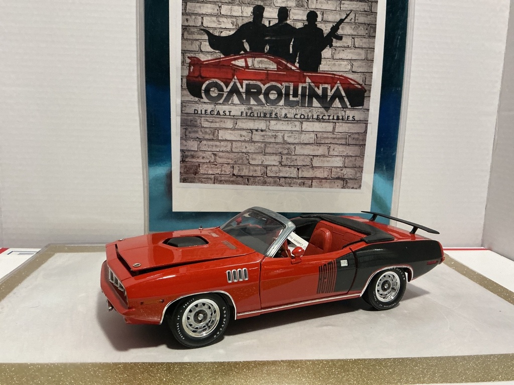 1/18: HIGHWAY 61 1991 BACKYARD CONVERSIONS HEMI CUDA 1 OF 102 RED ON BLACK
