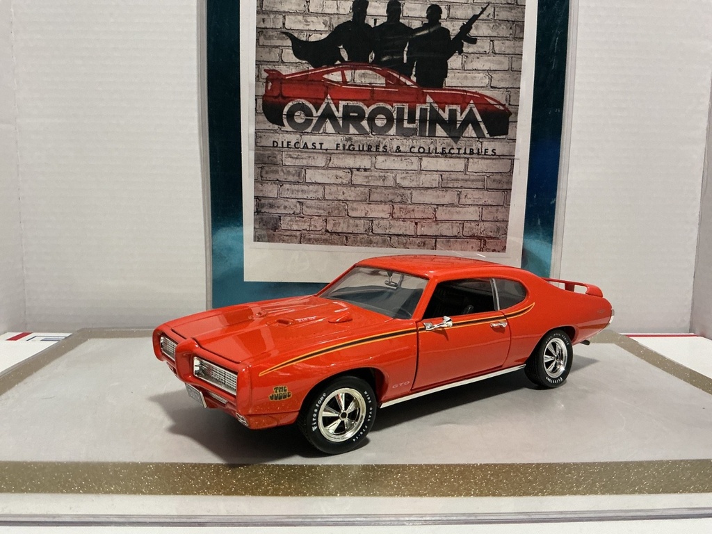 1/18: ERTL 1969 PONTIAC GTO JUDGE ORANGE ON BLACK