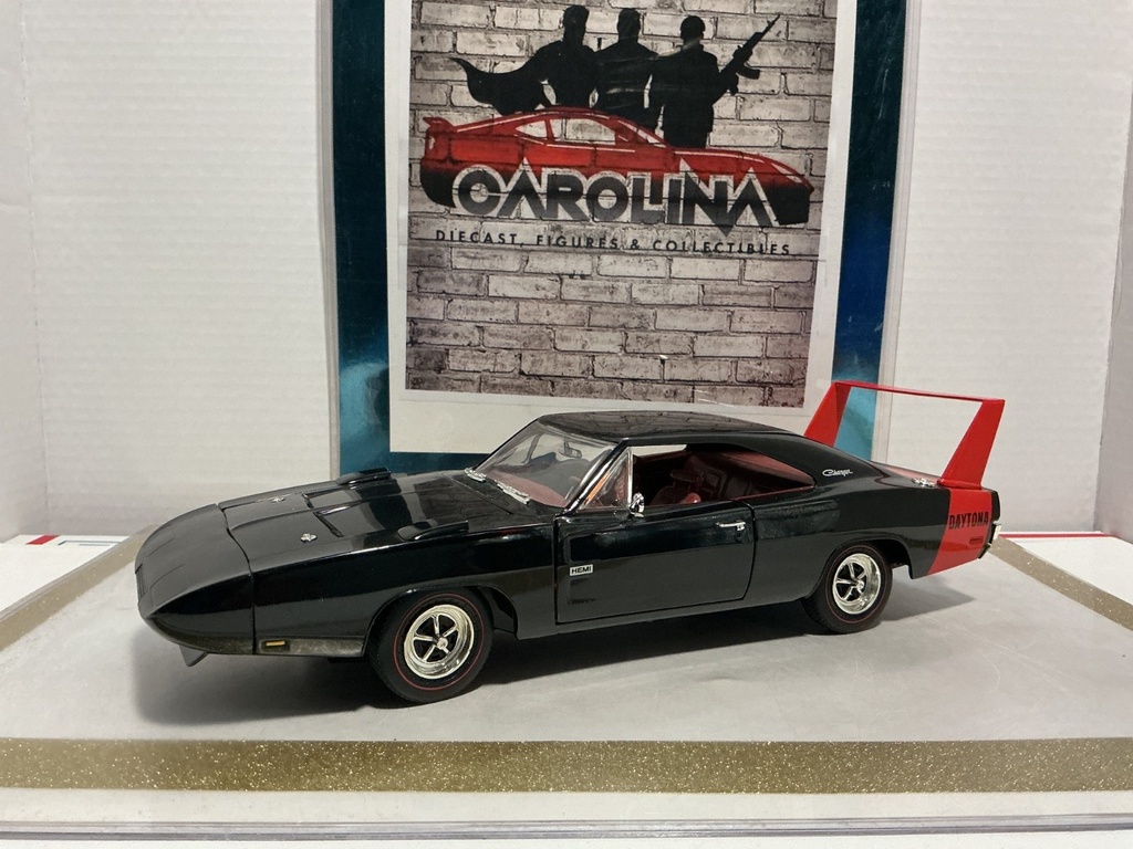 1/18: ERTL 1969 DODGE CHARGER DAYTONA BLACK ON RED