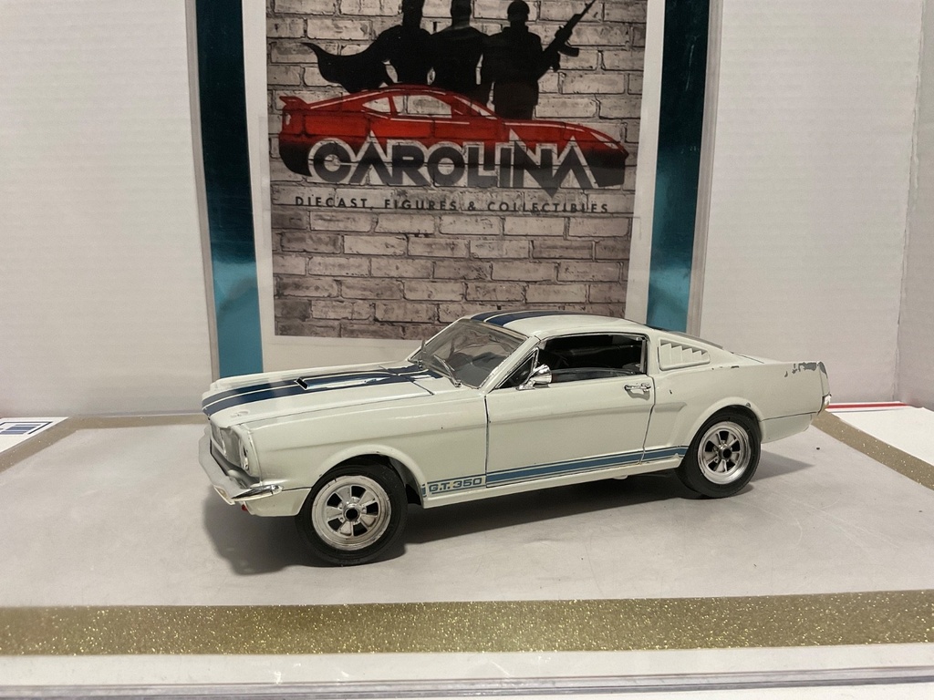 1/18: JOVEF EVOLUTION FORD MUSTANG 350GT WHITE ON BLACK *BAD PAINT*