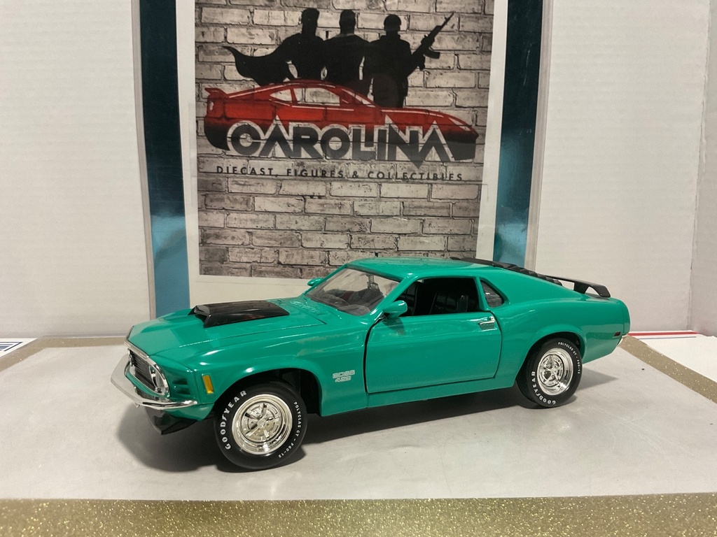 1/18: ERTL 1970 FORD MUSTANG BOSS 429 GREEN ON BLACK