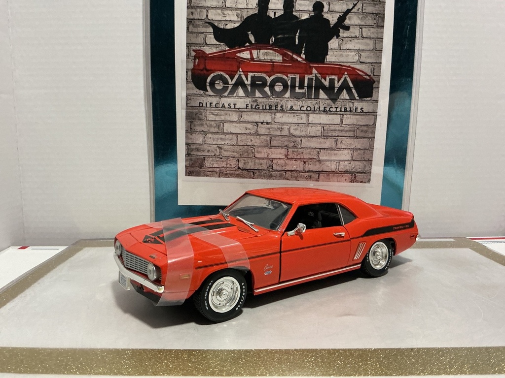 1/18: ERTL 1969 CAMARO YENKO SC CHEVROLET ORANGE ON BLACK 427