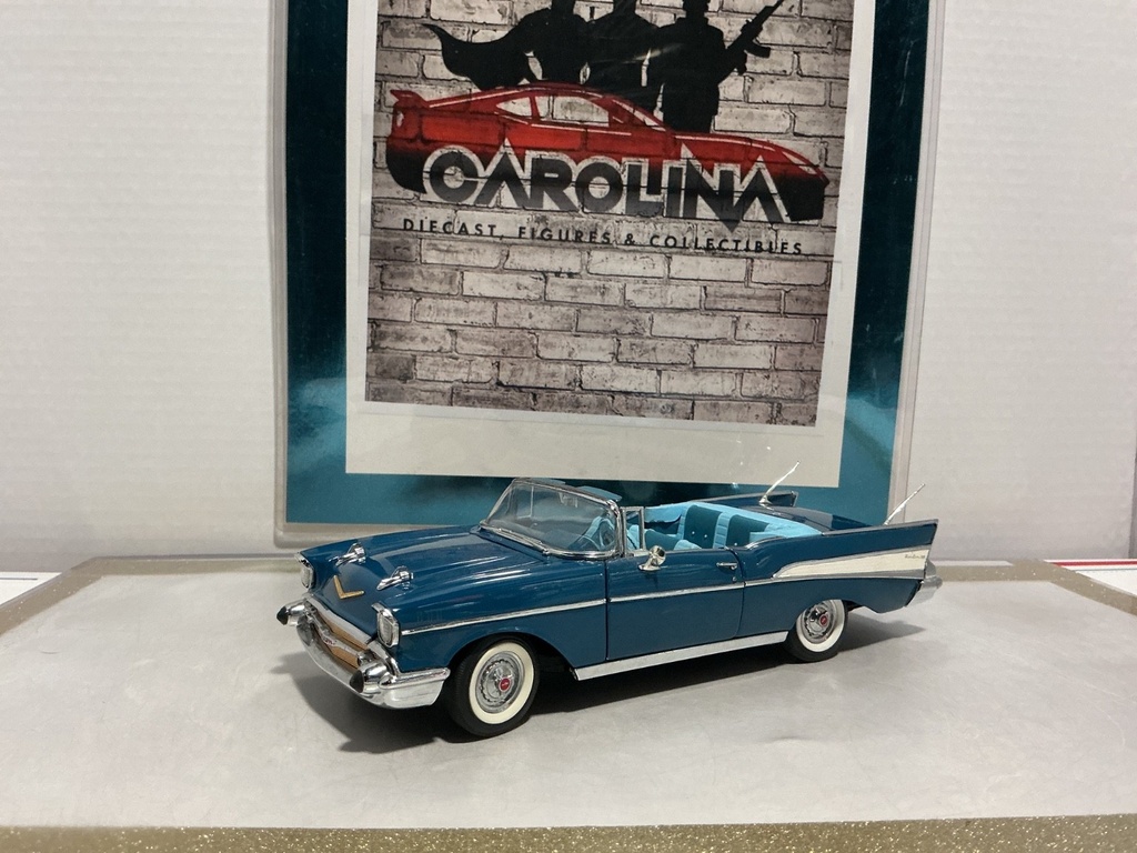 [010555] 1/24: DANBURY MINT 1957 CHEVROLET BEL AIR *MISSING DOOR HANDLE*