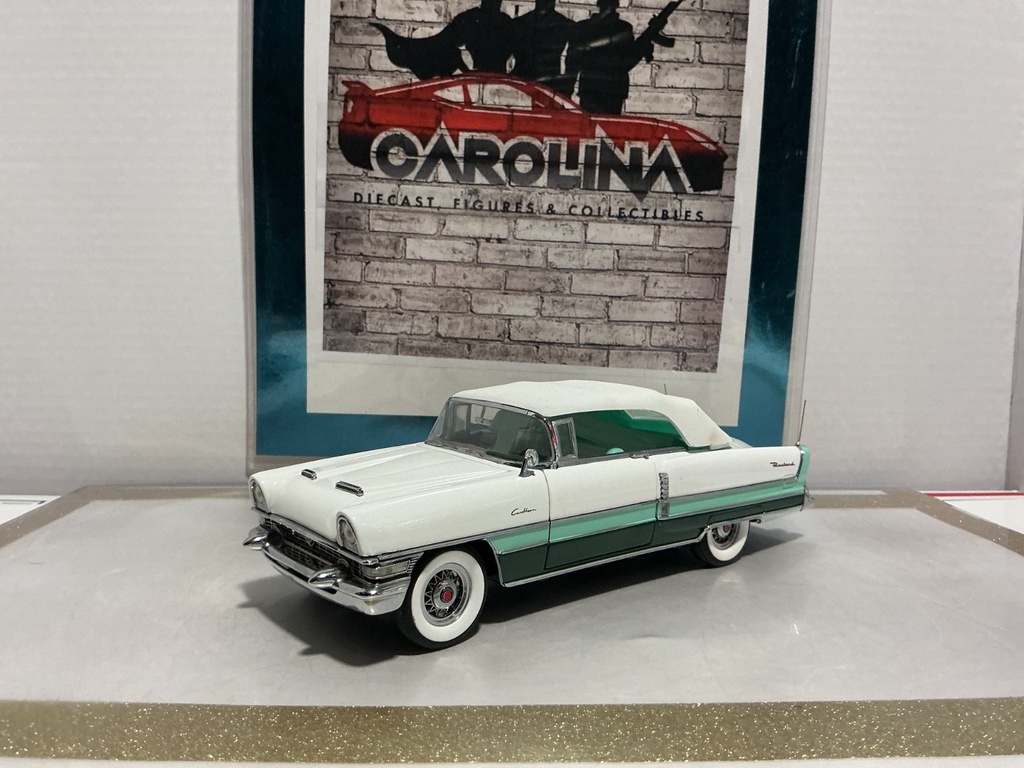 [010566] 1/24: FRANKLIN MINT 1955 PACKARD CARRIBEAN