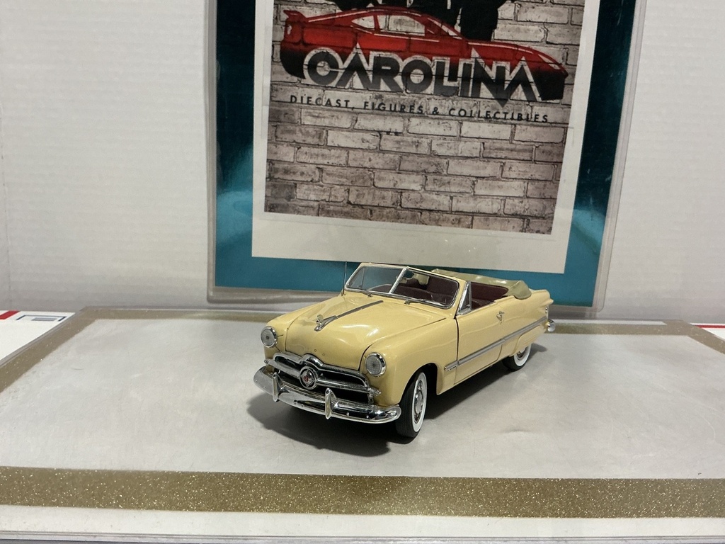 [010591] 1/24: DANBURG MINT 1949 FORD CUSTOM *BROKEN DOOR HANDLE*