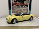 1/18: MAISTO 1999 FORD THUNDERBIRD YELLOW ON BLACK